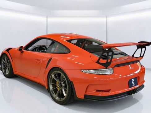 Used 2016 Porsche 911 GT3 RS RWD image 4