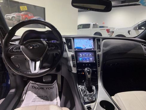 Used 2018 INFINITI Q60 Red Sport 400 w/ Sensory Package 3.0T Sport AWD/4WD image 23