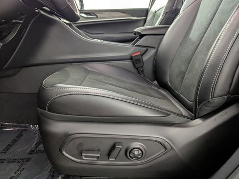 New 2026 Jeep Grand Cherokee Altitude RWD image 21