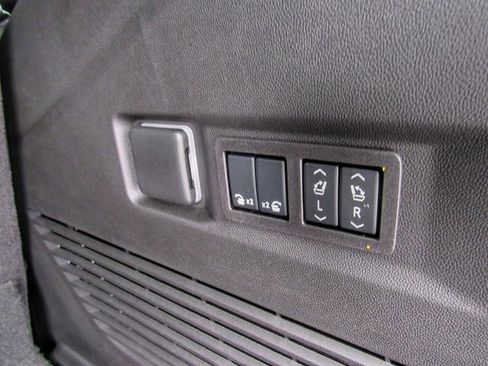 New 2026 GMC Yukon Denali image 11