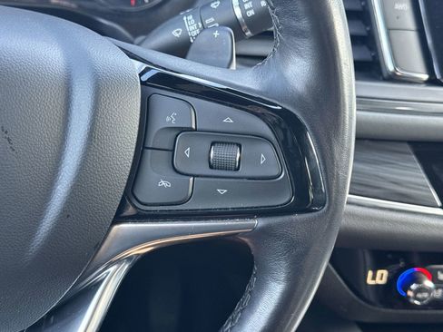 Used 2024 Buick Enclave Premium image 20