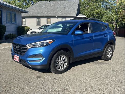 Used 2016 Hyundai Tucson SE FWD image 1