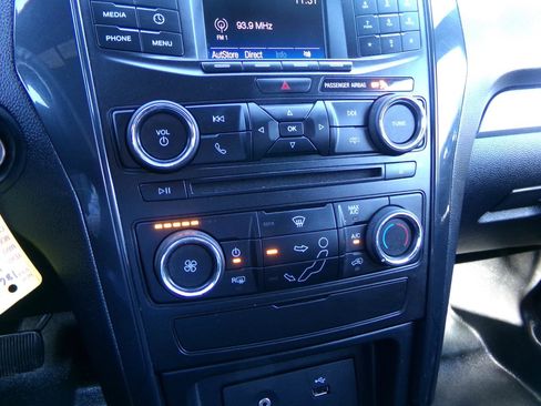 Used 2018 Ford Explorer 4WD Police Interceptor image 19