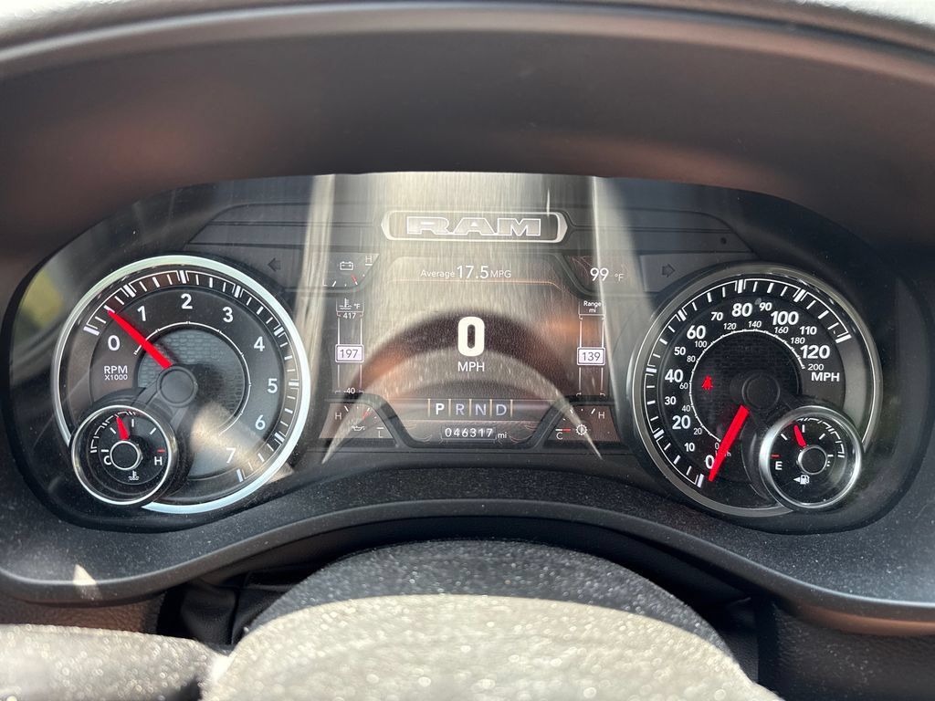 Used 2022 RAM 1500 Big Horn AWD/4WD image 15