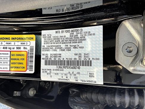 Used 2017 Lincoln Continental Reserve w/ Technology Package image 33