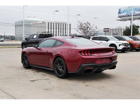 Used 2025 Ford Mustang GT Premium image 4