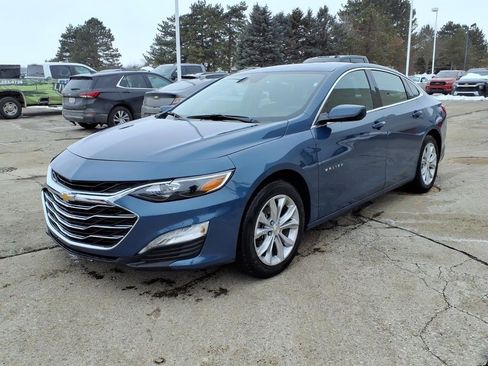 Certified 2025 Chevrolet Malibu LT image 3