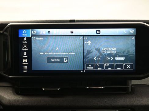 Used 2024 Jeep Wrangler Unlimited image 19