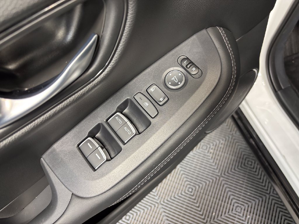 New 2027 Honda HR-V EX-L image 19