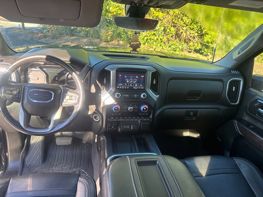 Used 2022 GMC Sierra 3500 Denali AWD/4WD image 3