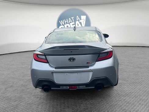 Used 2024 Toyota GR86 Premium RWD image 5