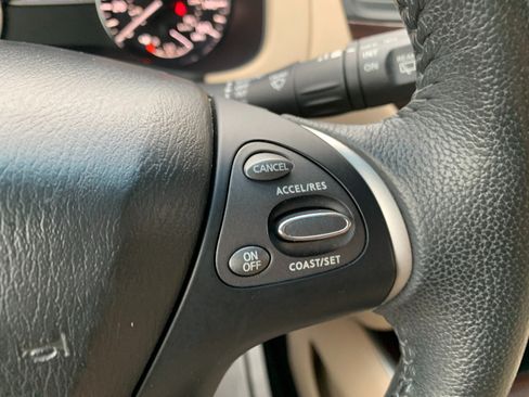 Used 2016 Nissan Pathfinder SL AWD/4WD image 20