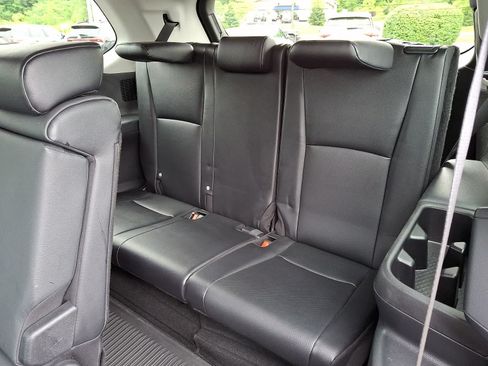 Used 2024 Toyota Grand Highlander AWD image 13
