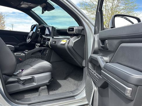 New 2026 Toyota Tacoma SR5 AWD/4WD image 14