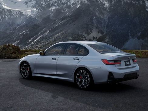 New 2026 BMW 330i 330i w/ M Sport Package image 2