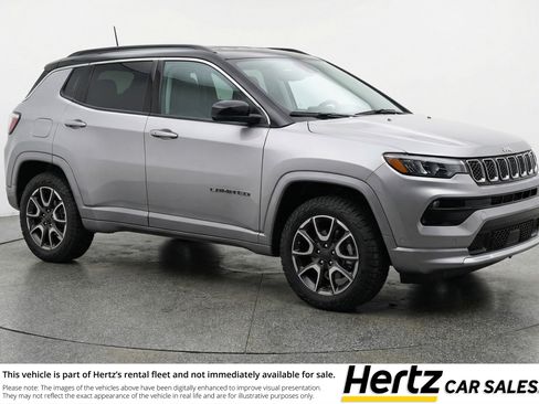 Used 2025 Jeep Compass Trailhawk image 1
