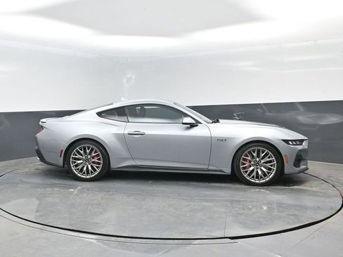 Used 2024 Ford Mustang GT Premium image 3