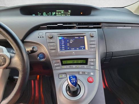 Used 2014 Toyota Prius Four FWD image 16