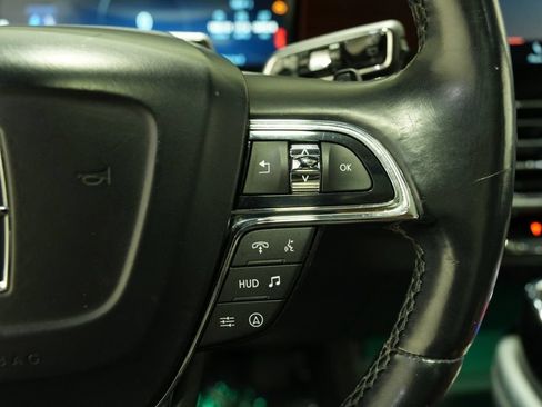 Used 2023 Lincoln Navigator Reserve AWD/4WD image 20