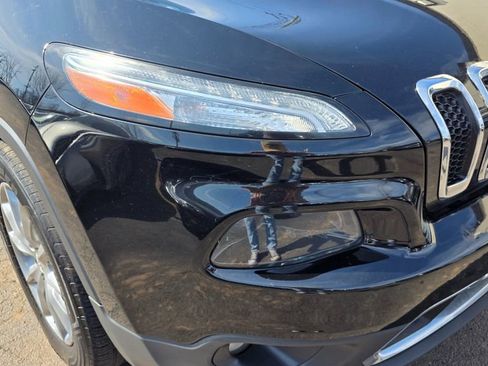 Used 2018 Jeep Cherokee Limited image 53