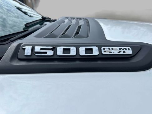 Used 2019 RAM 1500 Laramie w/ Sport Appearance Package AWD/4WD image 23