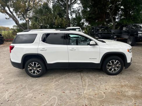 Used 2023 GMC Acadia SLT image 6