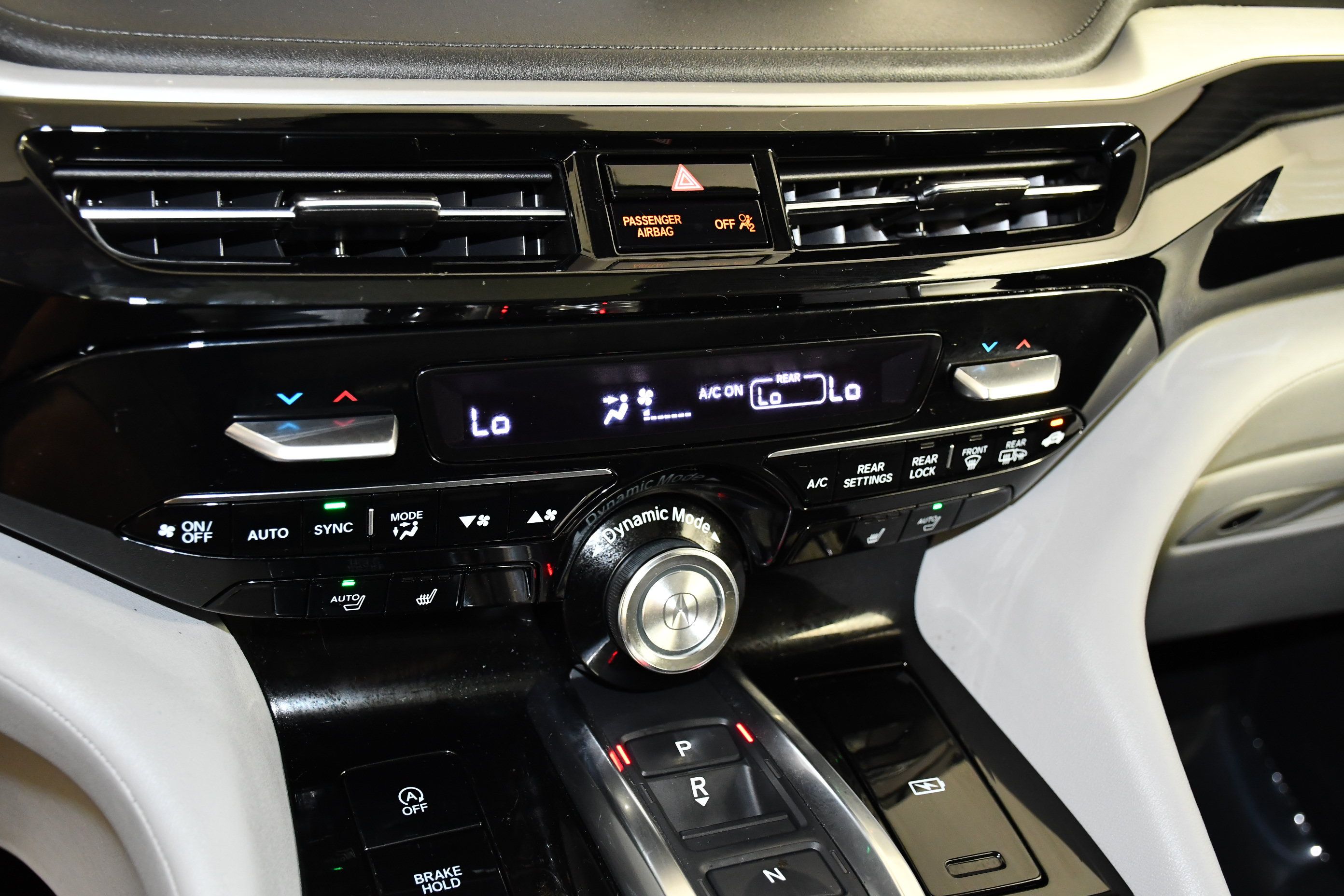 Used 2024 Acura MDX w/ Technology Package AWD/4WD image 28