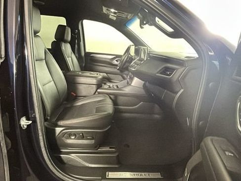 Used 2023 Chevrolet Tahoe RST w/ RST Performance Edition AWD/4WD image 31