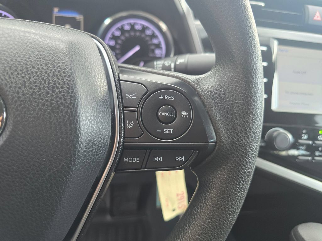 Used 2019 Toyota Camry LE FWD image 20