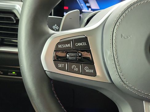 Certified 2025 BMW X7 M60i AWD/4WD image 13