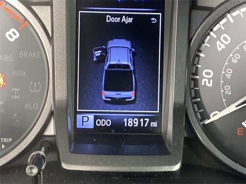 Used 2023 Toyota Tacoma TRD Off-Road image 19