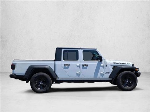 Used 2020 Jeep Gladiator Sport w/ Quick Order Package 24S AWD/4WD image 4