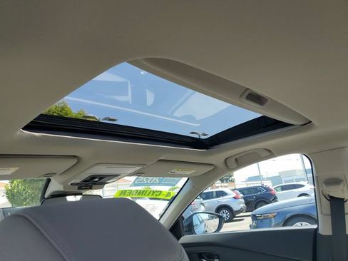 Certified 2025 Honda Accord SE image 14