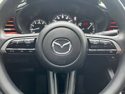 Used 2024 MAZDA MAZDA3 s FWD image 20