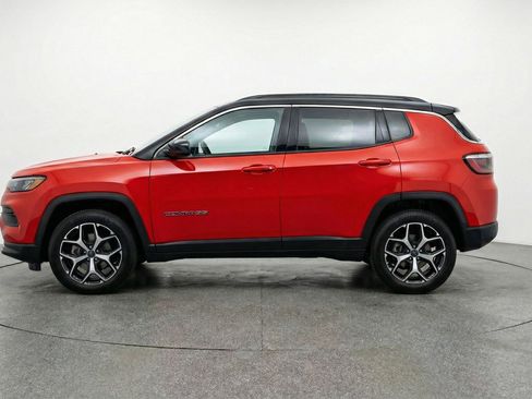 Used 2025 Jeep Compass Limited AWD/4WD image 5