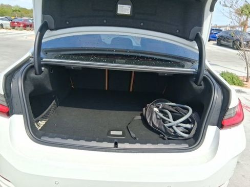 Used 2024 BMW 330e w/ Convenience Package RWD image 6