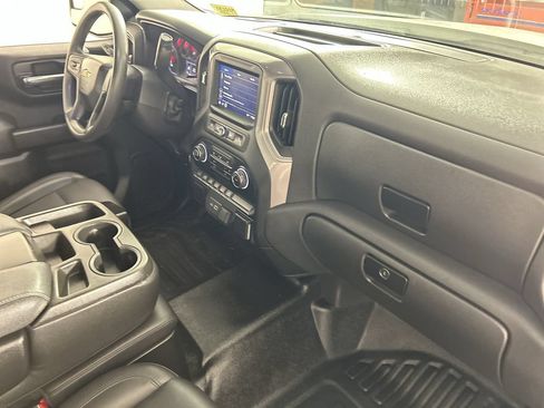 Used 2022 Chevrolet Silverado 1500 W/T w/ WT Value Package AWD/4WD image 27