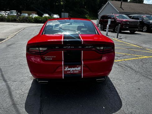 Used 2022 Dodge Charger SXT w/ Plus Group RWD image 6