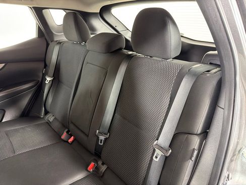 Used 2021 Nissan Rogue Sport S FWD image 19