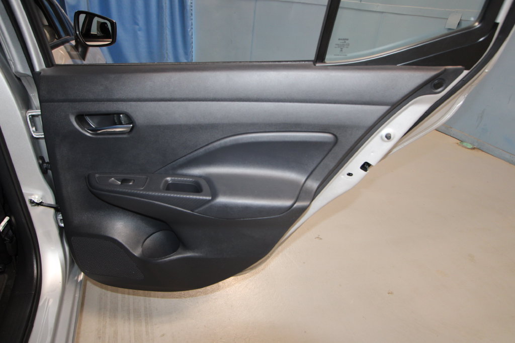 Used 2025 Nissan Versa SV FWD image 21