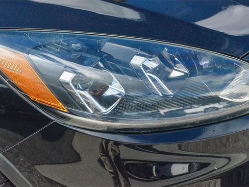 Used 2020 Ford Escape SEL image 11