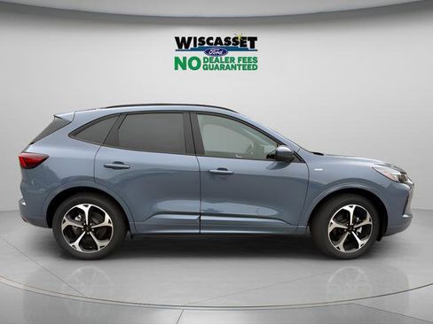 Used 2025 Ford Escape ST-Line Elite w/ Class II Trailer Tow Package AWD/4WD image 10