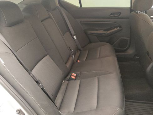 Used 2023 Nissan Altima 2.5 SV FWD image 19