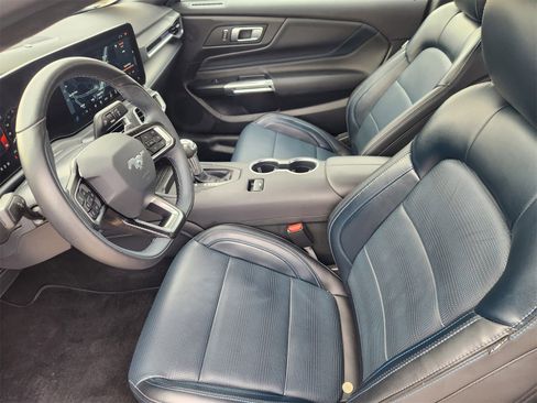 Used 2024 Ford Mustang GT Premium image 13