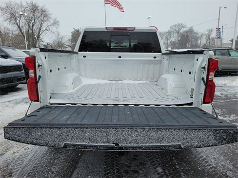 Used 2021 Chevrolet Silverado 1500 LTZ w/ LTZ Premium Package image 24