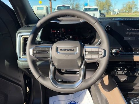 New 2026 GMC Canyon Denali image 15