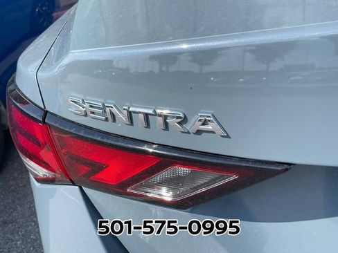 Used 2024 Nissan Sentra SV FWD image 11