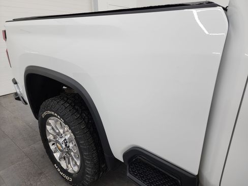 Used 2024 Chevrolet Silverado 2500 LTZ w/ LTZ Plus Package image 31