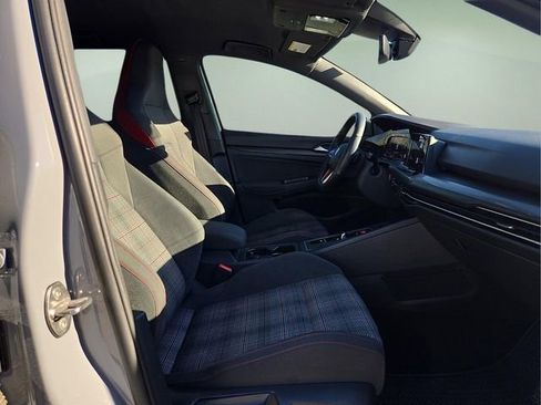 Used 2022 Volkswagen GTI S image 13