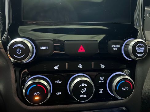 Used 2020 RAM 1500 Rebel w/ Rebel Level 2 Equipment Group AWD/4WD image 18